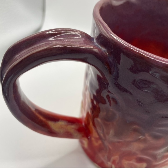 Coffee cup. Humble Hands Pottery. Clay. Funky. Signed on bottom. No chips. - Picture 5 of 8